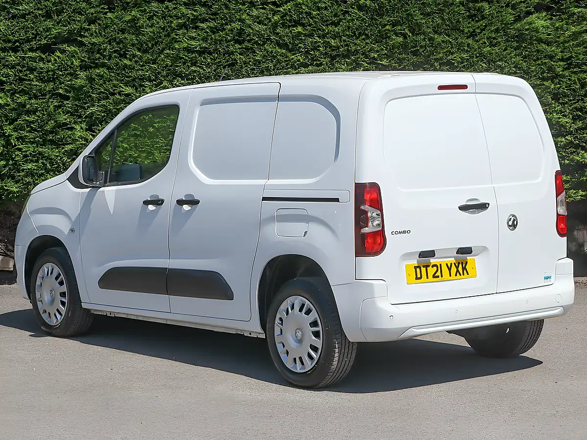 Used 2021 Vauxhall Combo Sportive White - Interior and Exterior details 11