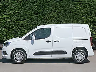 Used 2021 Vauxhall Combo Sportive White - Interior and Exterior details 12