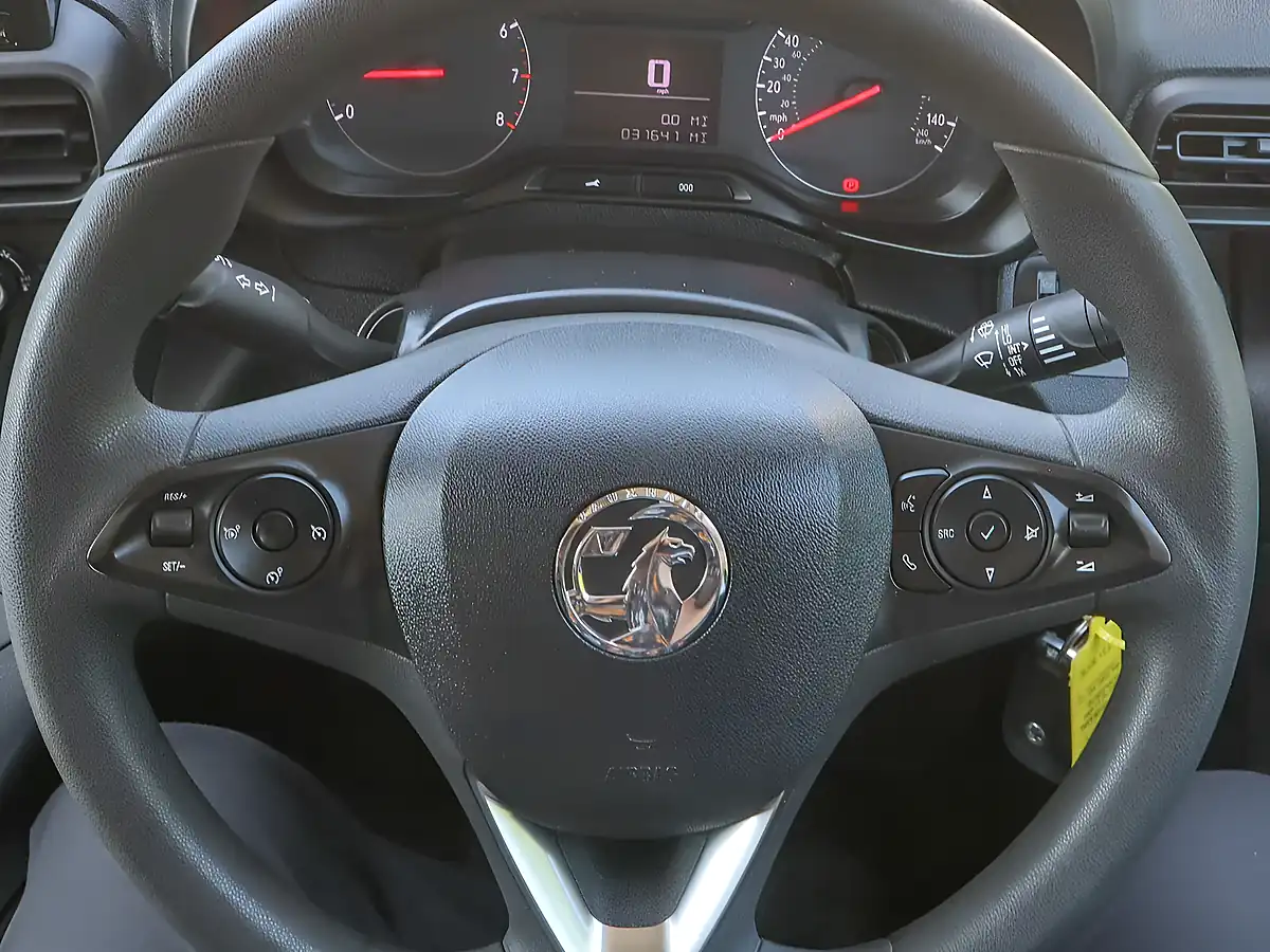 Used 2021 Vauxhall Combo Sportive White - Interior and Exterior details 17