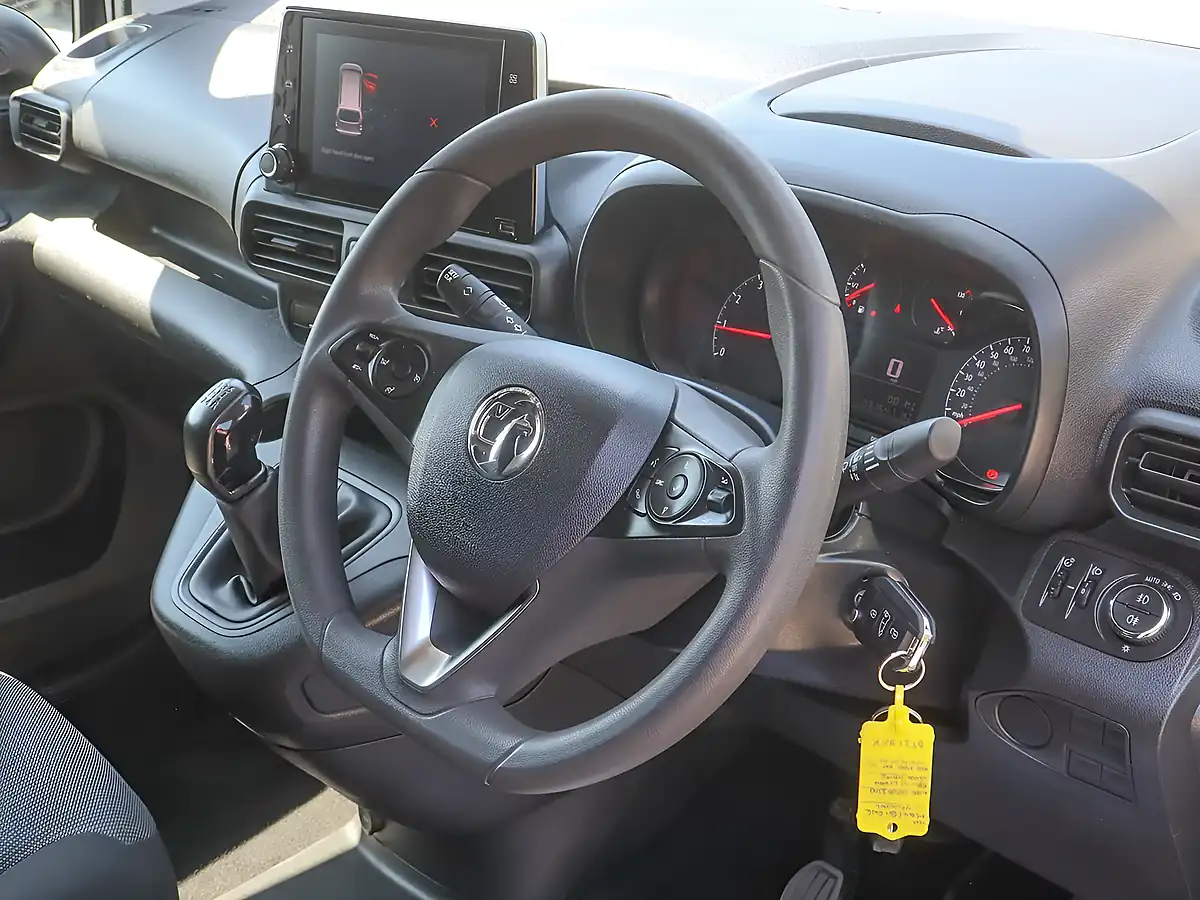 Used 2021 Vauxhall Combo Sportive White - Interior and Exterior details 18