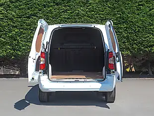 Used 2021 Vauxhall Combo Sportive White - Interior and Exterior details 8