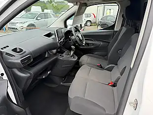Used 2021 Vauxhall Combo Sportive White - Interior and Exterior details 10