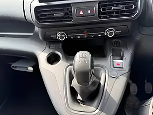 Used 2021 Vauxhall Combo Sportive White - Interior and Exterior details 12
