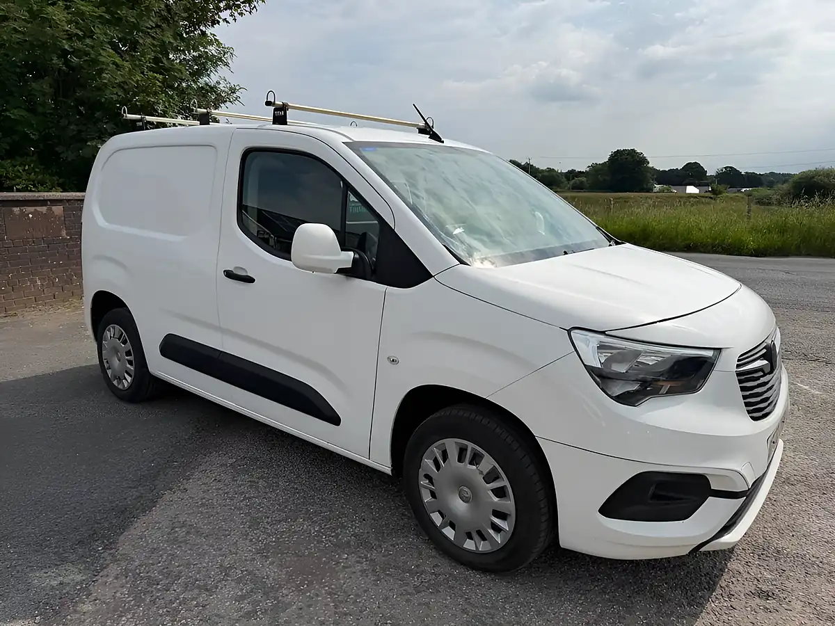 Used 2021 Vauxhall Combo Sportive White - Interior and Exterior details 2