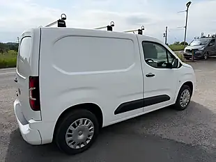 Used 2021 Vauxhall Combo Sportive White - Interior and Exterior details 3