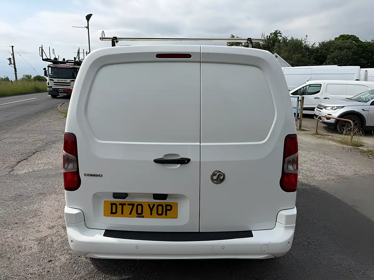 Used 2021 Vauxhall Combo Sportive White - Interior and Exterior details 4