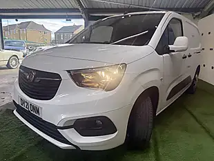 Used 2021 Vauxhall Combo Sportive White - Interior and Exterior details 6