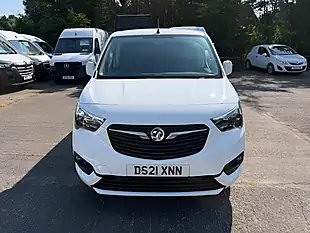 Used 2021 Vauxhall Combo Sportive White - Interior and Exterior details 10