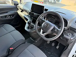 Used 2021 Vauxhall Combo Sportive White - Interior and Exterior details 3