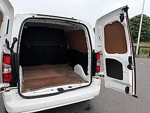 Used 2021 Vauxhall Combo Sportive White - Interior and Exterior details 10