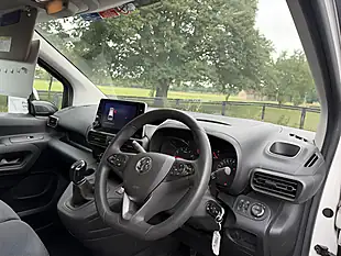 Used 2021 Vauxhall Combo Sportive White - Interior and Exterior details 14