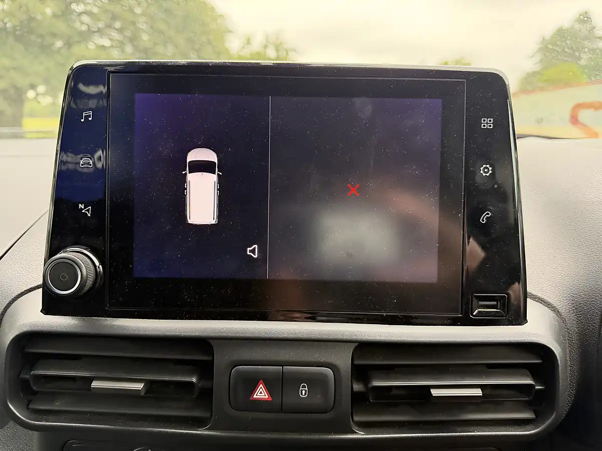 Used 2021 Vauxhall Combo Sportive White - Interior and Exterior details 19