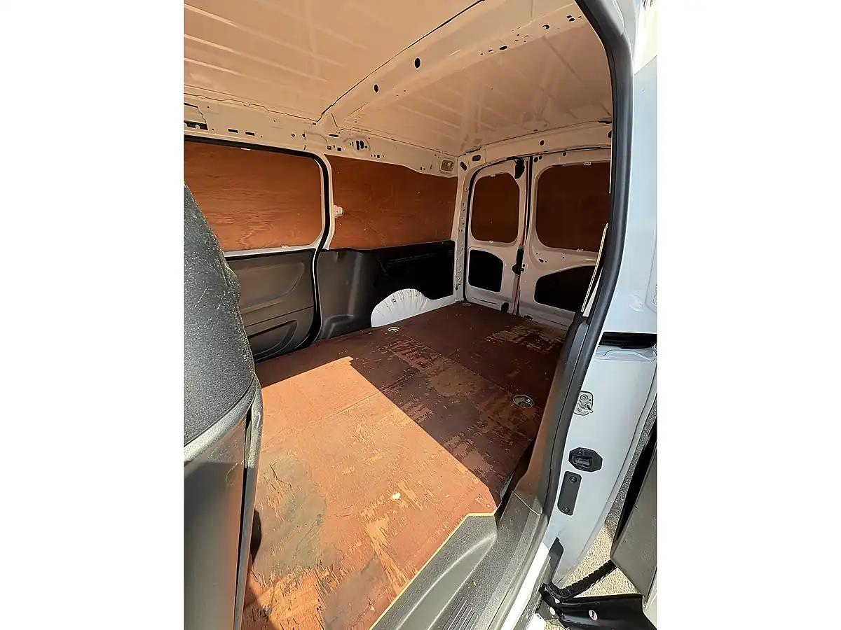 Used 2021 Vauxhall Combo Sportive White - Interior and Exterior details 10