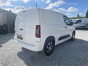 Used 2021 Vauxhall Combo Sportive White - Interior and Exterior details 8