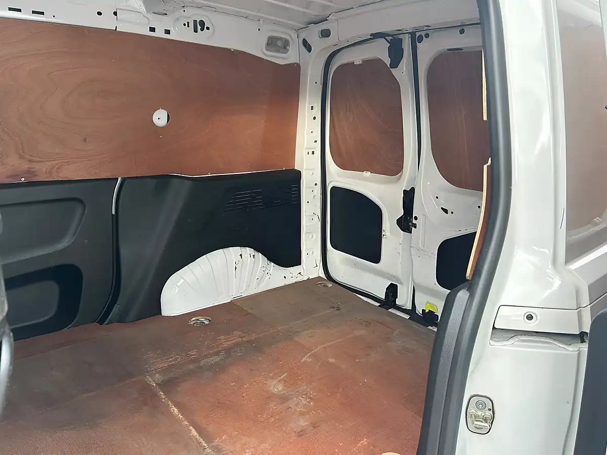 Used 2021 Vauxhall Combo Sportive White - Interior and Exterior details 19
