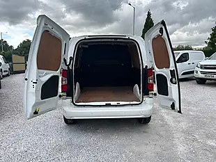 Used 2021 Vauxhall Combo Sportive White - Interior and Exterior details 20