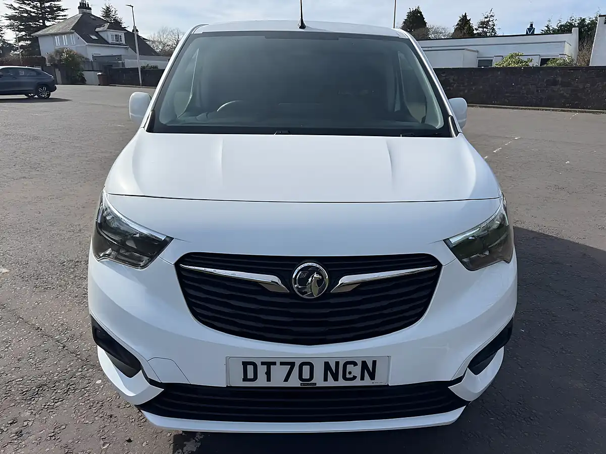 Used 2021 Vauxhall Combo Sportive White - Interior and Exterior details 2
