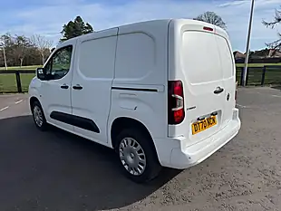 Used 2021 Vauxhall Combo Sportive White - Interior and Exterior details 5