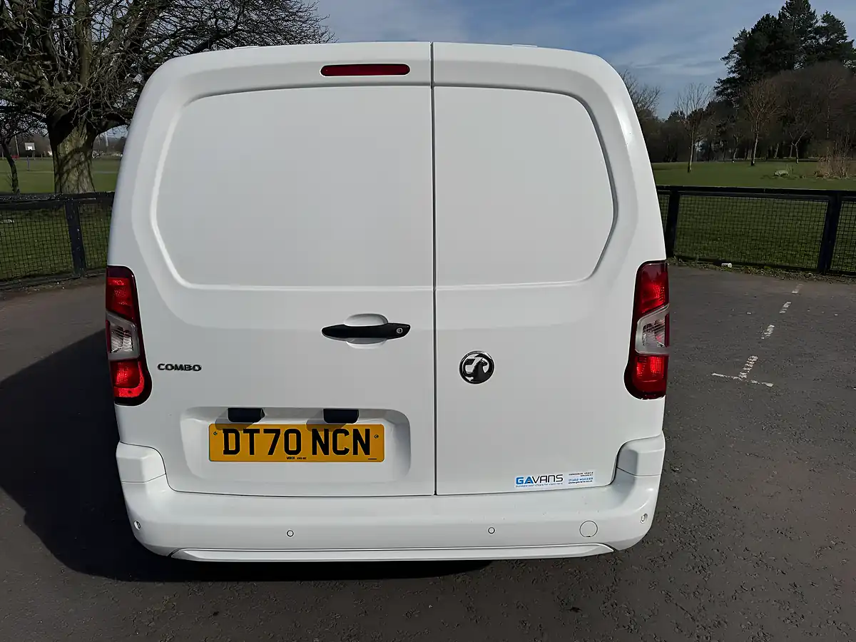 Used 2021 Vauxhall Combo Sportive White - Interior and Exterior details 6