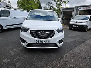 Used 2021 Vauxhall Combo Sportive White - Interior and Exterior details 2