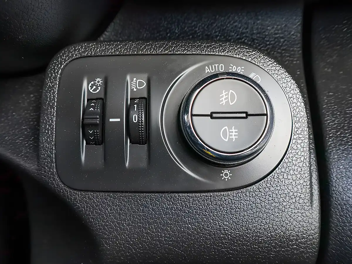 Used 2021 Vauxhall Combo Sportive White - Interior and Exterior details 4