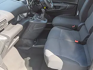 Used 2021 Vauxhall Combo Sportive White - Interior and Exterior details 6