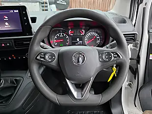 Used 2021 Vauxhall Combo Sportive White - Interior and Exterior details 16