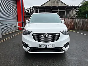 Used 2021 Vauxhall Combo Sportive White - Interior and Exterior details 2