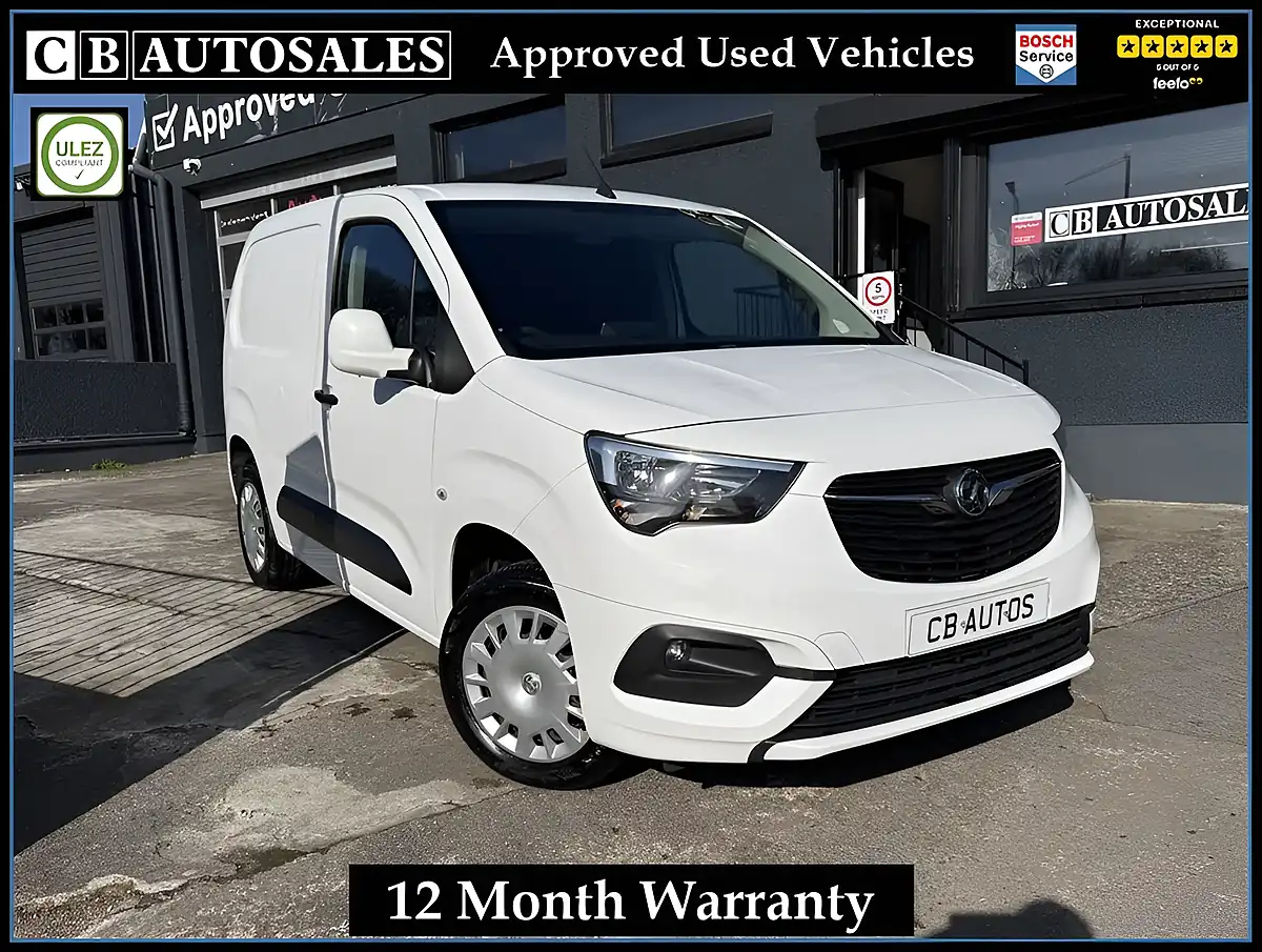Used 2021 Vauxhall Combo Sportive White - Front View