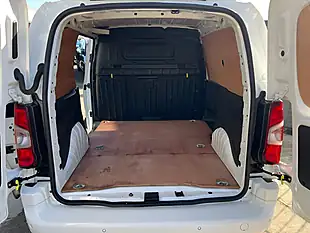 Used 2021 Vauxhall Combo Sportive White - Interior and Exterior details 10