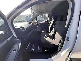 Used 2021 Vauxhall Combo Sportive White - Interior and Exterior details 13