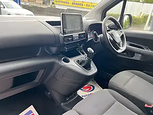 Used 2021 Vauxhall Combo Sportive White - Interior and Exterior details 11