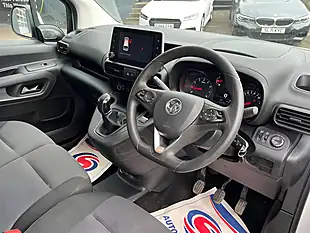 Used 2021 Vauxhall Combo Sportive White - Interior and Exterior details 13