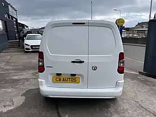 Used 2021 Vauxhall Combo Sportive White - Interior and Exterior details 4