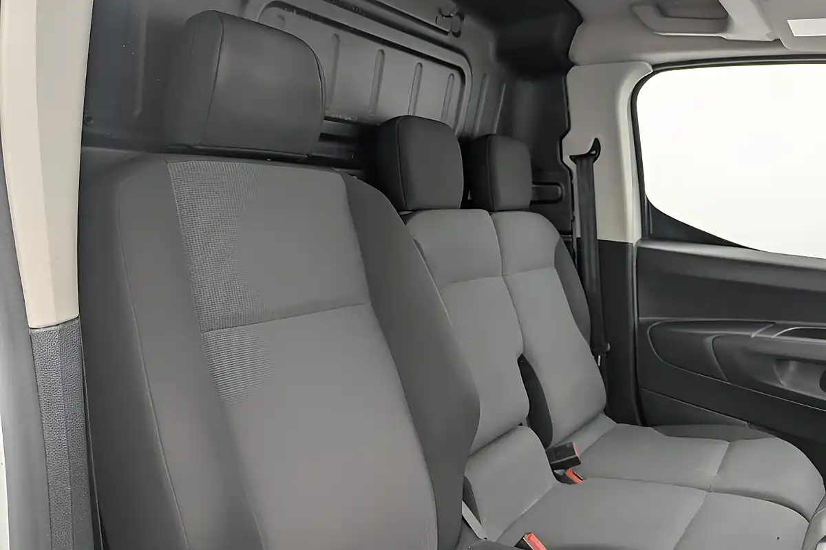 Used 2021 Vauxhall Combo Sportive White - Interior and Exterior details 11