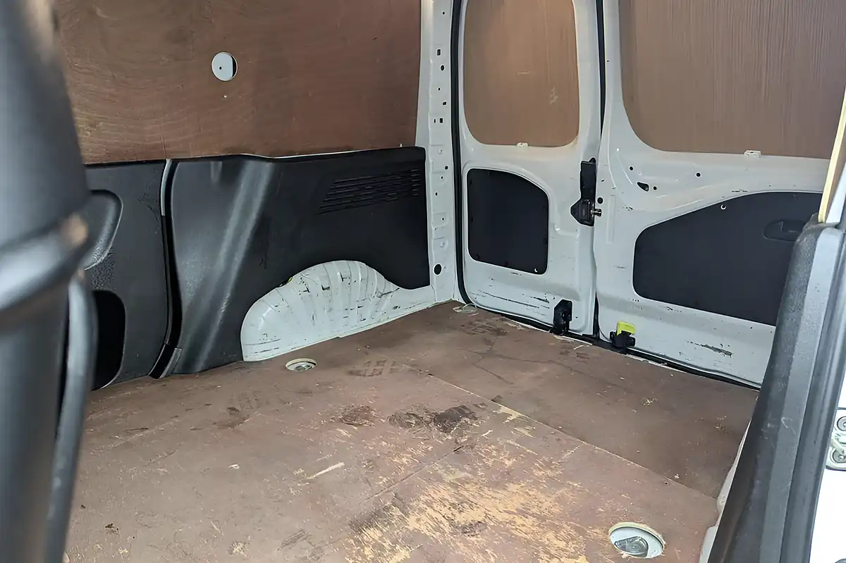 Used 2021 Vauxhall Combo Sportive White - Interior and Exterior details 15