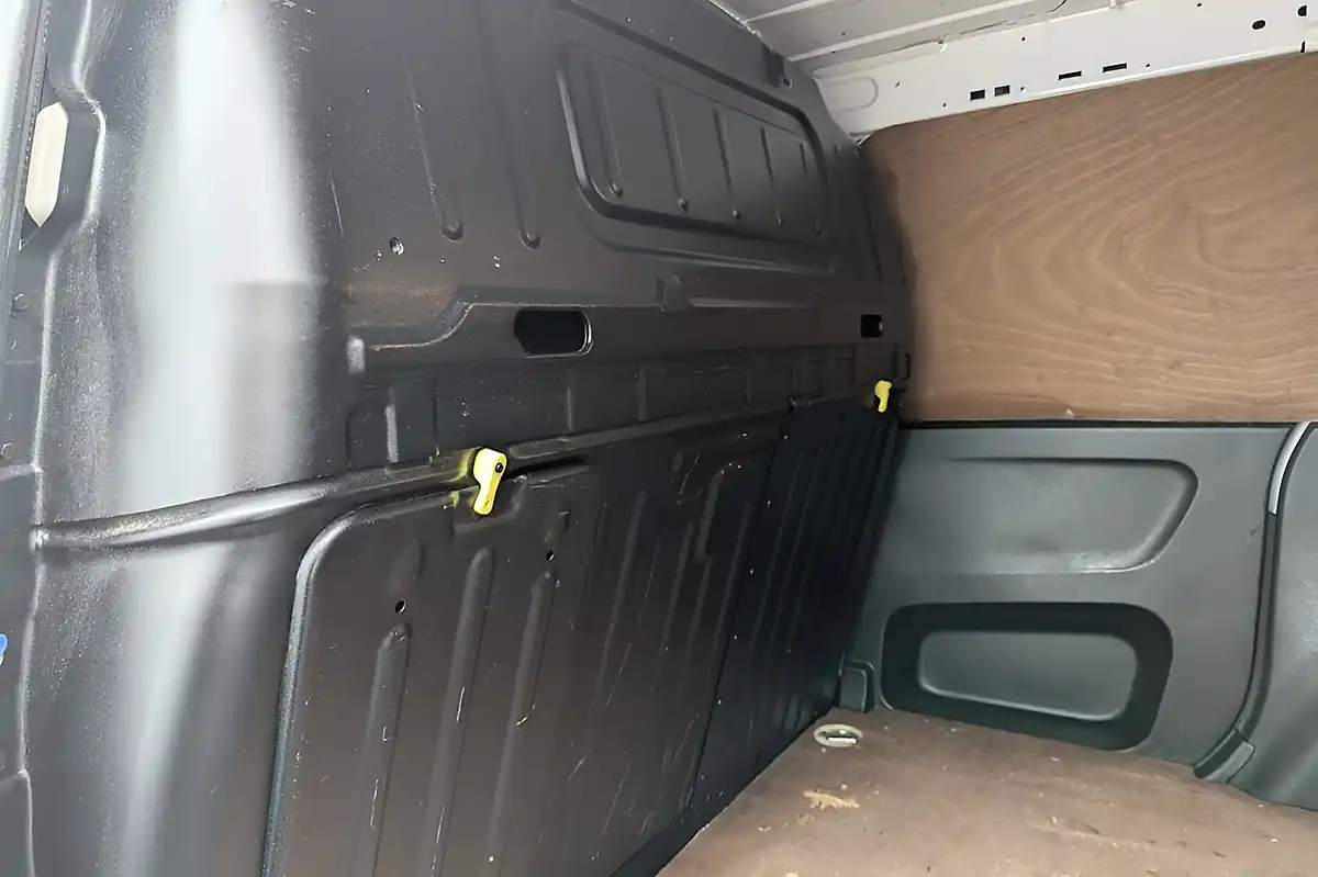 Used 2021 Vauxhall Combo Sportive White - Interior and Exterior details 16