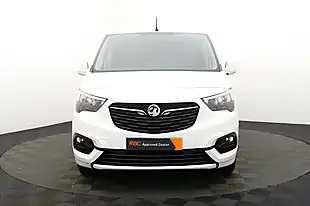 Used 2021 Vauxhall Combo Sportive White - Interior and Exterior details 6