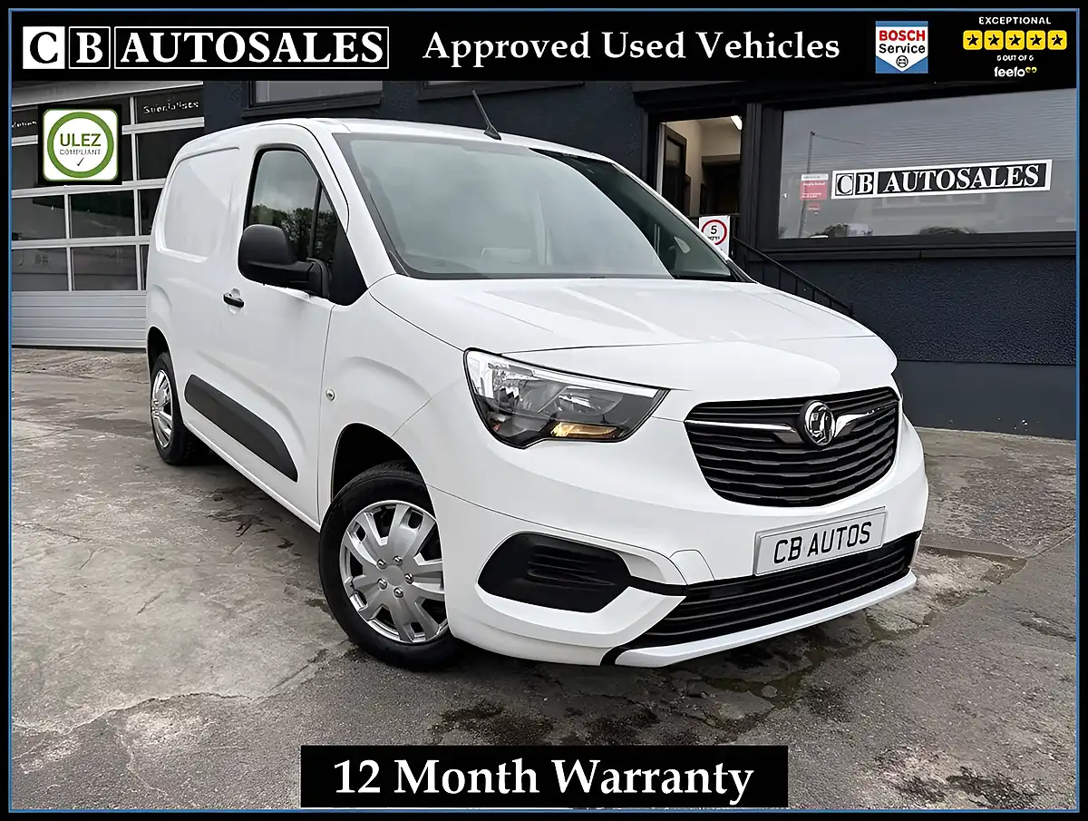Used 2021 Vauxhall Combo Sportive White - Front View