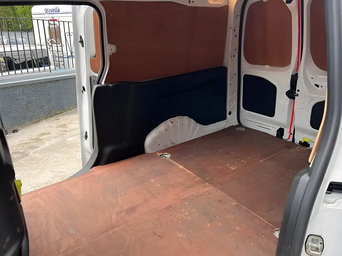 Used 2021 Vauxhall Combo Sportive White - Interior and Exterior details 11