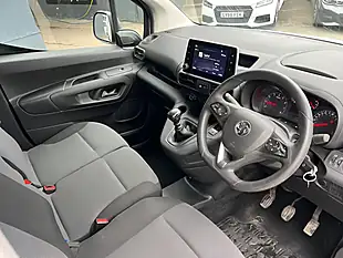 Used 2021 Vauxhall Combo Sportive White - Interior and Exterior details 17