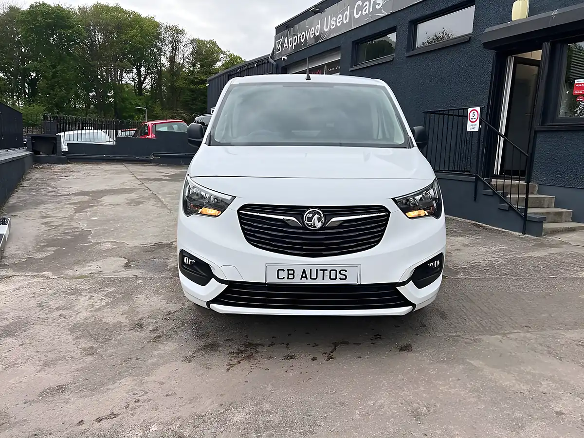 Used 2021 Vauxhall Combo Sportive White - Interior and Exterior details 2