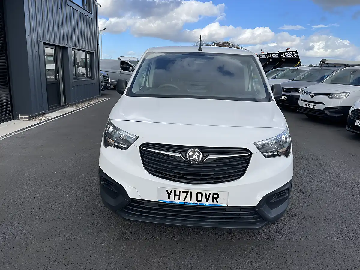 Used 2021 Vauxhall Combo Swb White - Interior and Exterior details 3