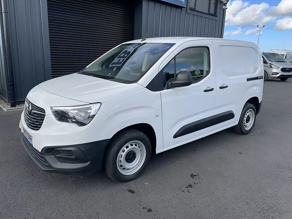Used 2021 Vauxhall Combo Swb White - Interior and Exterior details 4