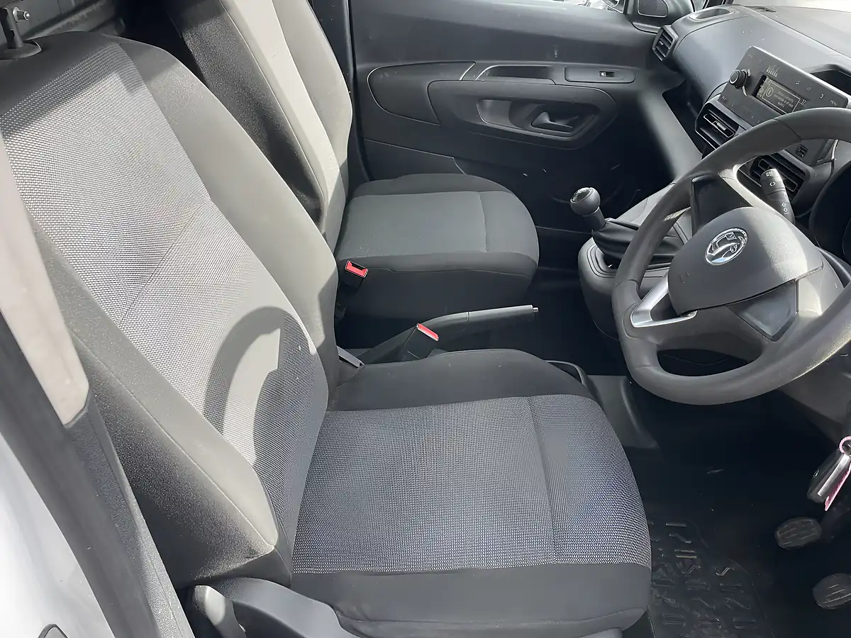 Used 2021 Vauxhall Combo Swb White - Interior and Exterior details 9
