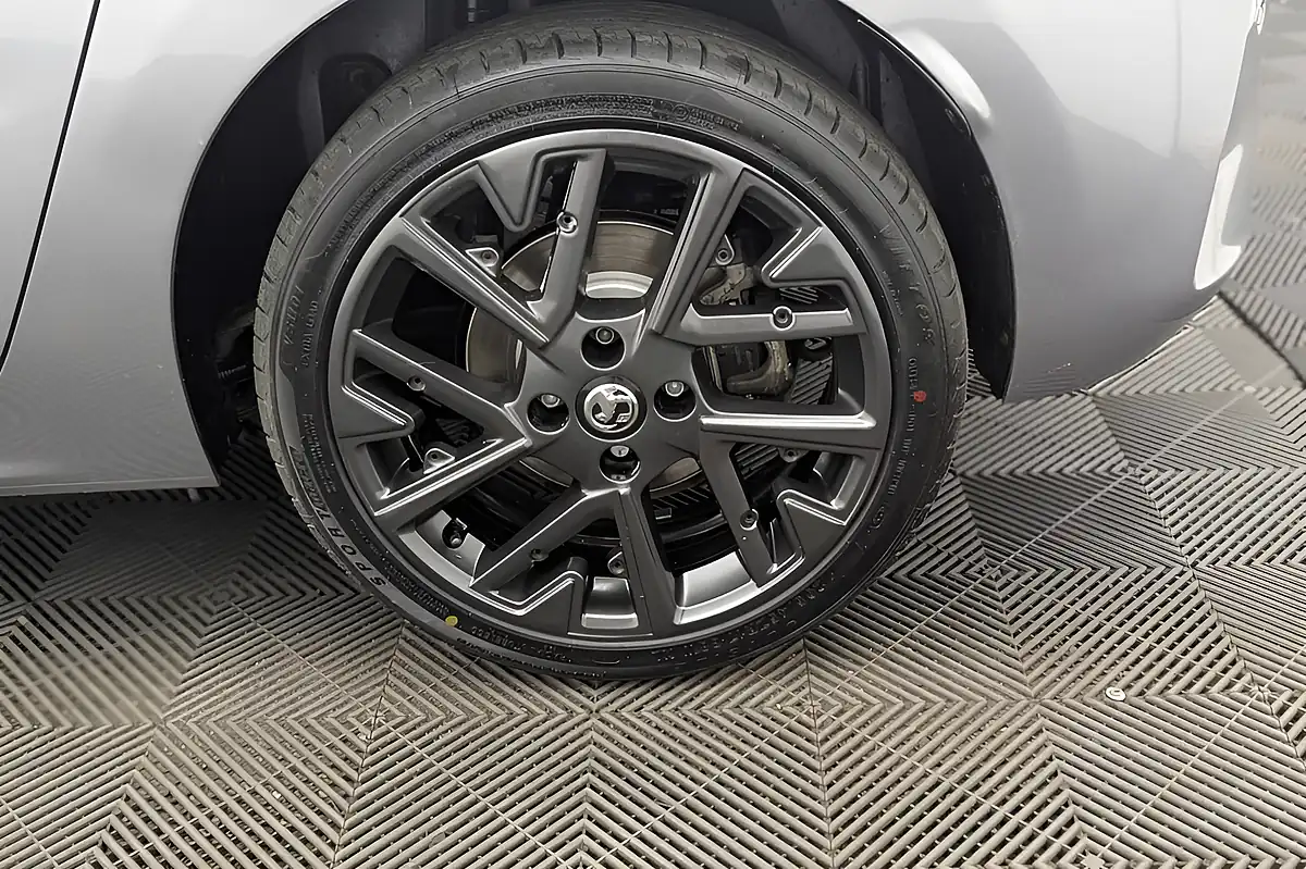 Used 2021 Vauxhall Corsa Electric Sri Nav Premium Grey - Interior and Exterior details 20