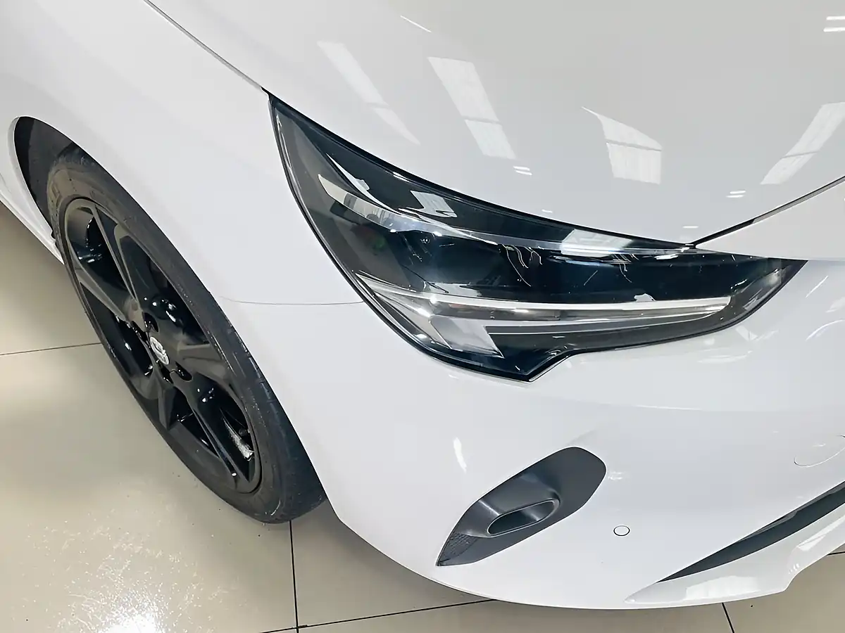 Used 2021 Vauxhall Corsa Elite Edition Jade White - Interior and Exterior details 13