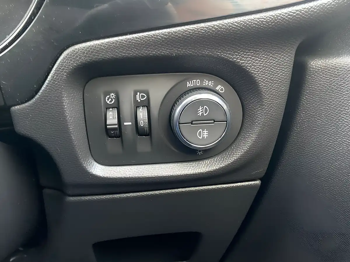 Used 2021 Vauxhall Corsa Elite Nav Premium Red - Interior and Exterior details 16