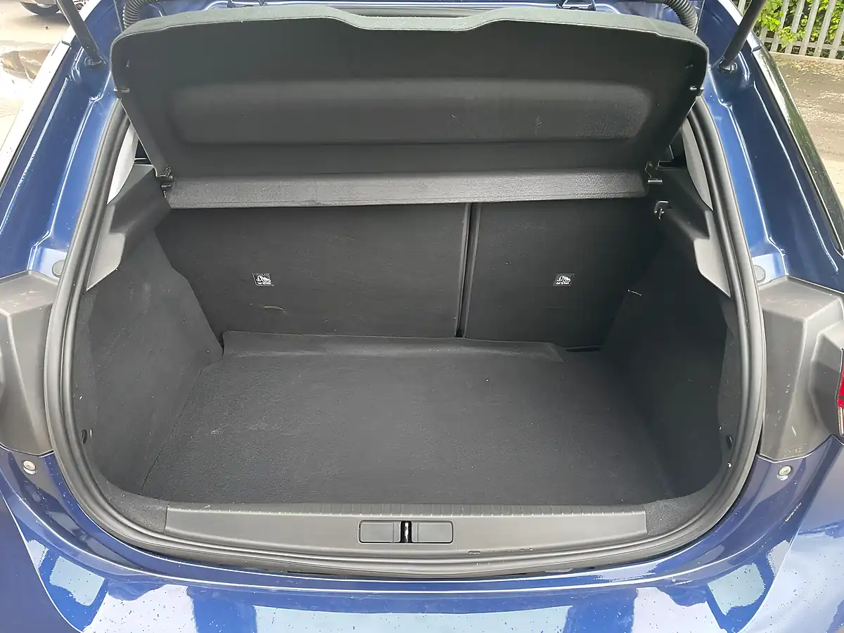 Used 2021 Vauxhall Corsa Se Blue - Interior and Exterior details 13
