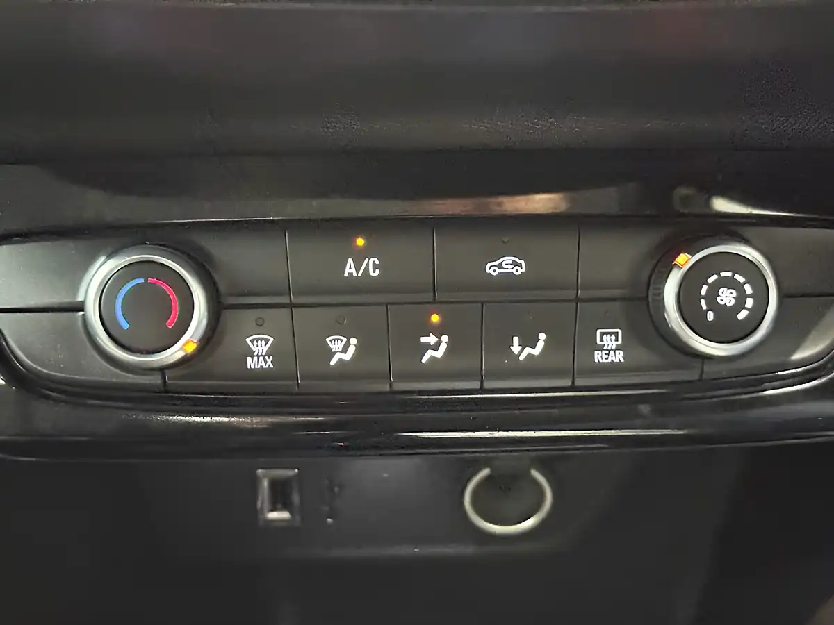 Used 2021 Vauxhall Corsa Se Grey - Interior and Exterior details 18